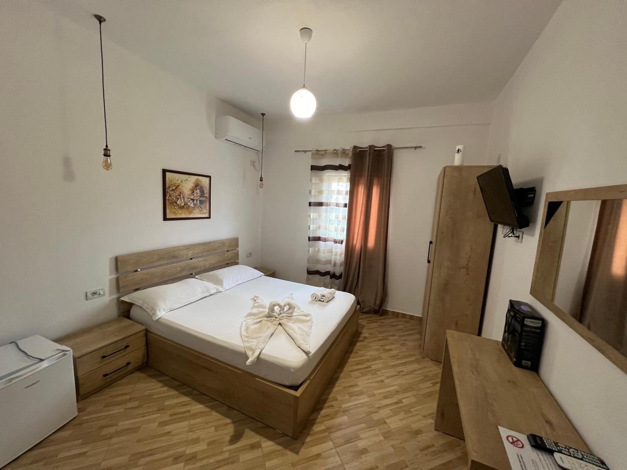 Hotel Apostoli Përmet 外观 照片